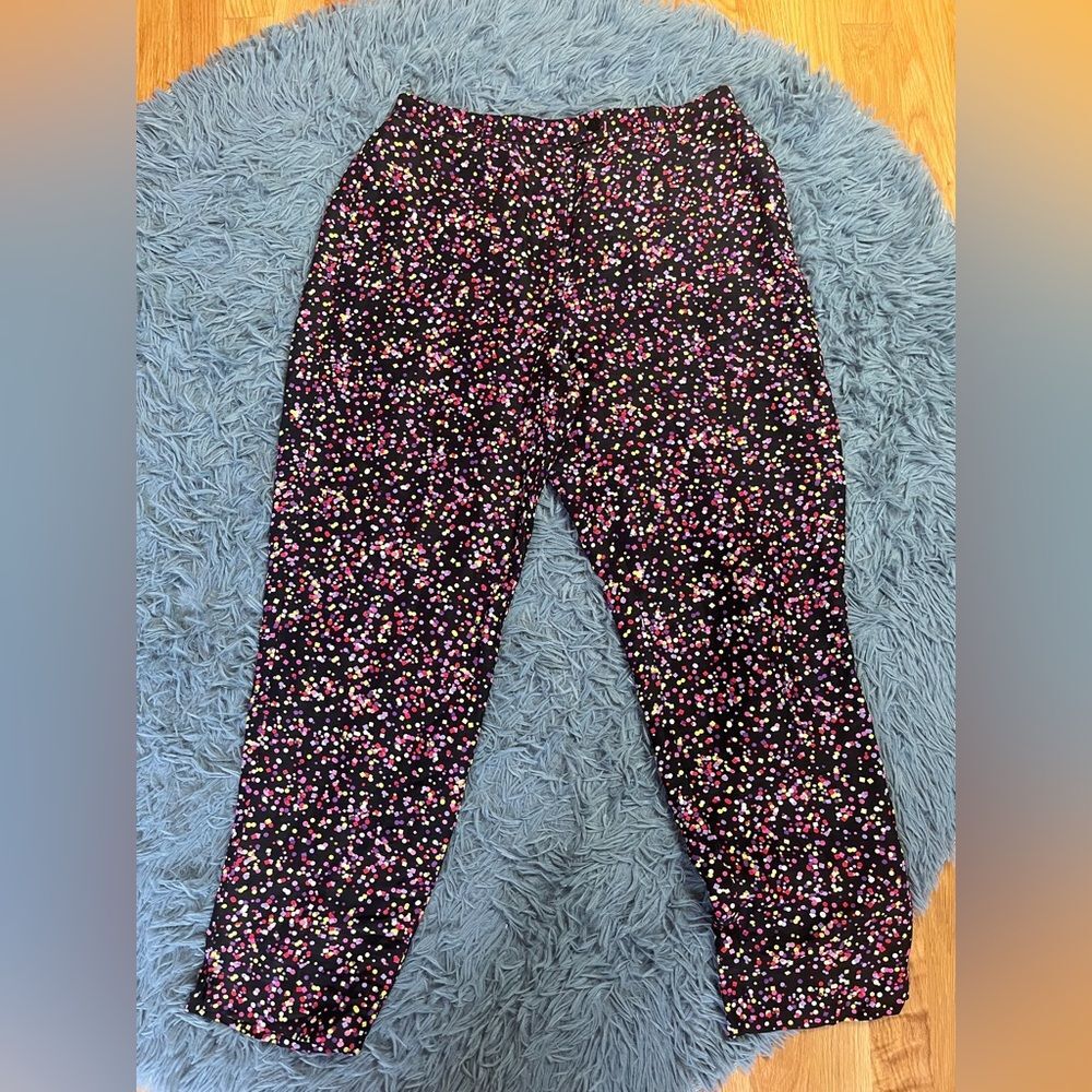 Anne Klein Black Floral Cropped Pants